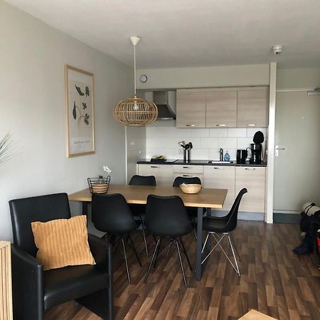 Appartement De Vrijbuiter, Resort Amelander Kaap Hollum  Buitenkant foto